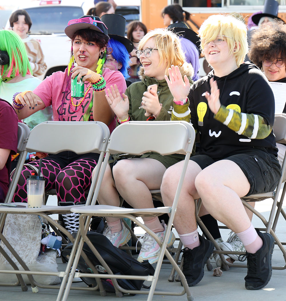 Teens enjoying food trucks